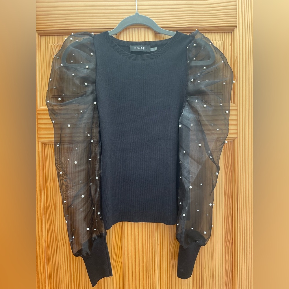 Gorgeous pearl blouse